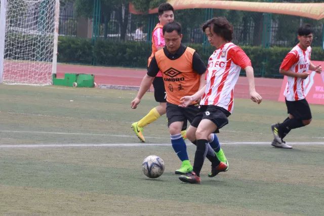 西班牙国家德比巴萨存隐忧 数据示皇马望复仇